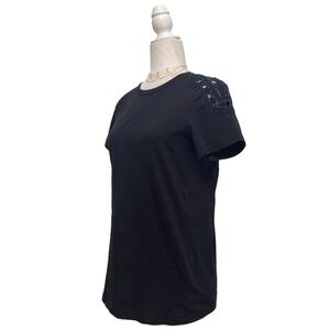 Nº21 Shoulder Embroidered Grommet Shoulder Top Tee Black